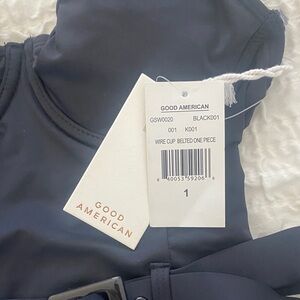 Good American Black Wire Cup One Piece